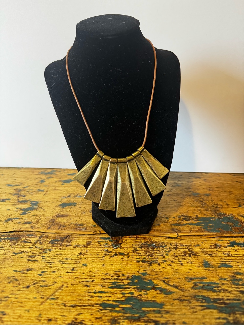 Statement Gold Fan Pendant Necklace - Unbranded